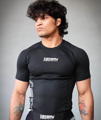 Eclipse Short Sleeve Rash Guard - Black