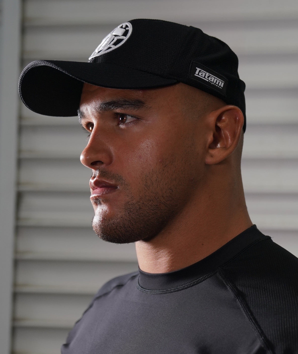 T Logo Baseball Cap - Black/White